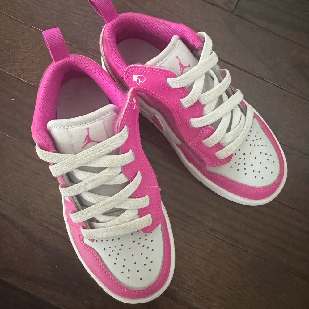 Nike Sneakers for Girls Size 13.